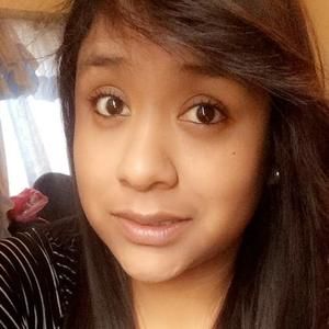 Meet your Posher, Mayra